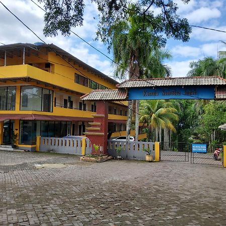 Hotel Kumala Samudra Cikakak 外观 照片