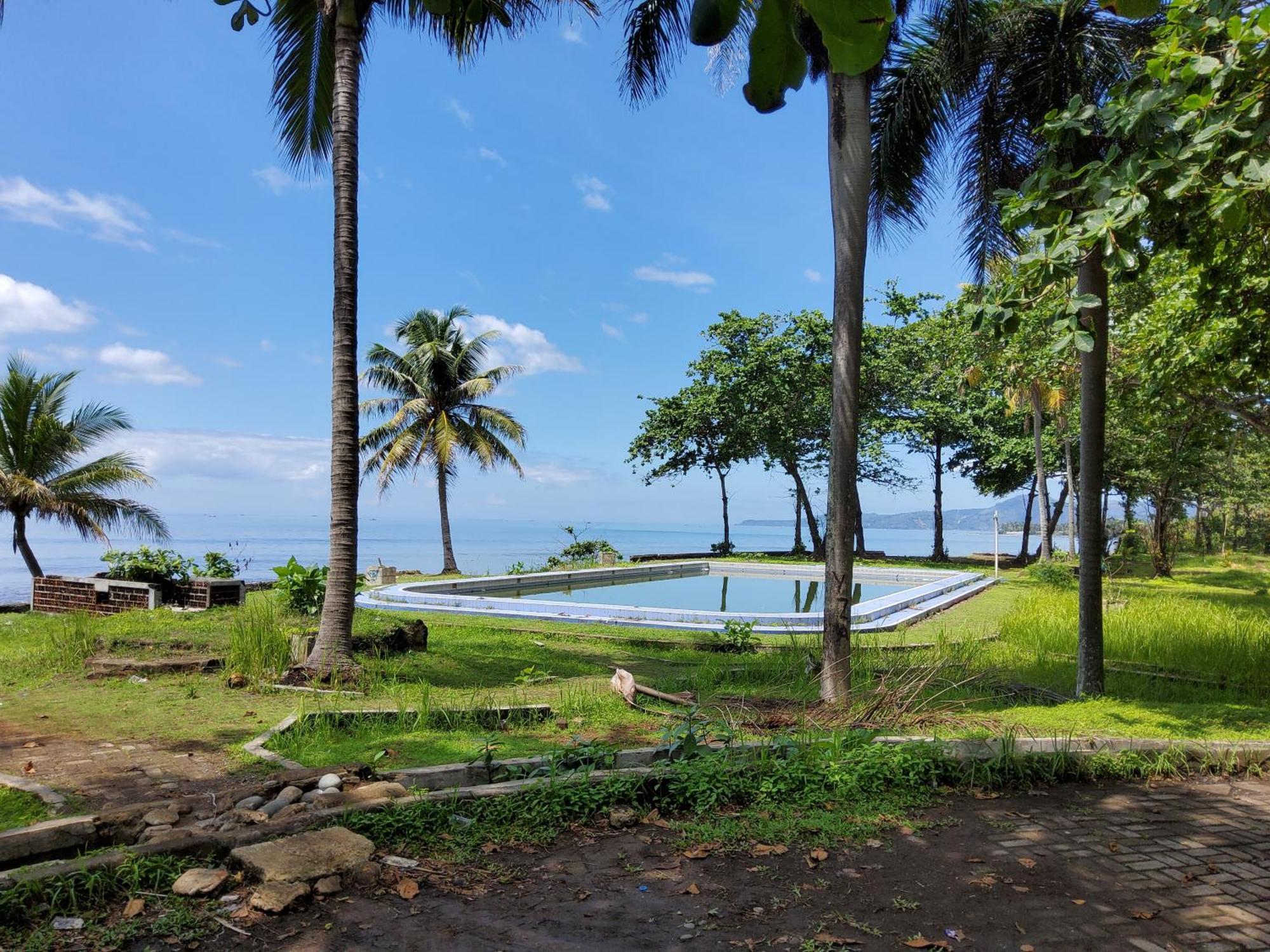 Hotel Kumala Samudra Cikakak 外观 照片